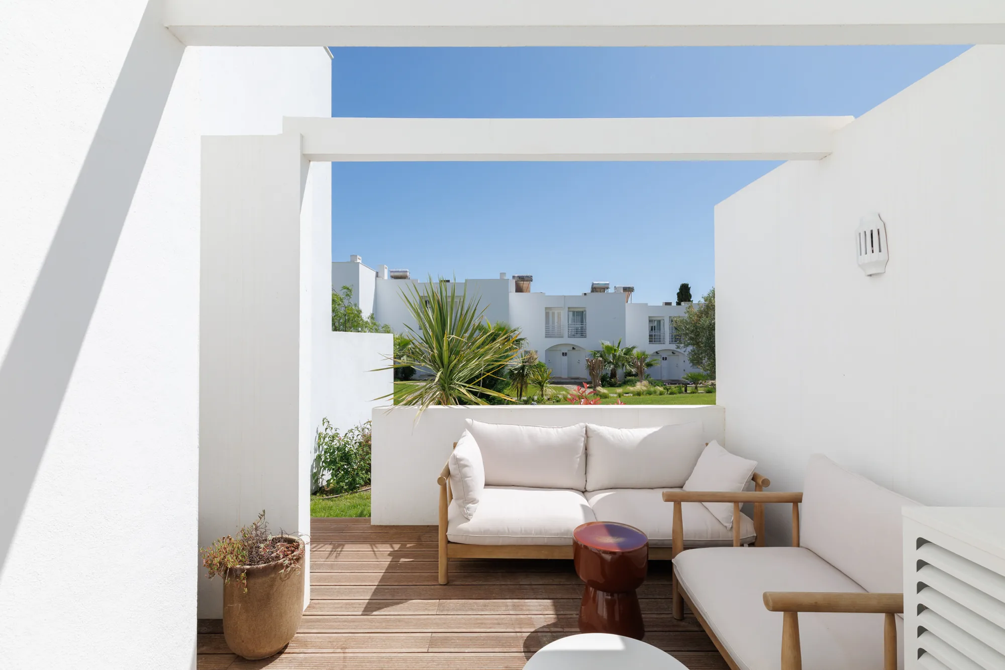 One-Bedroom Apartment, garden view