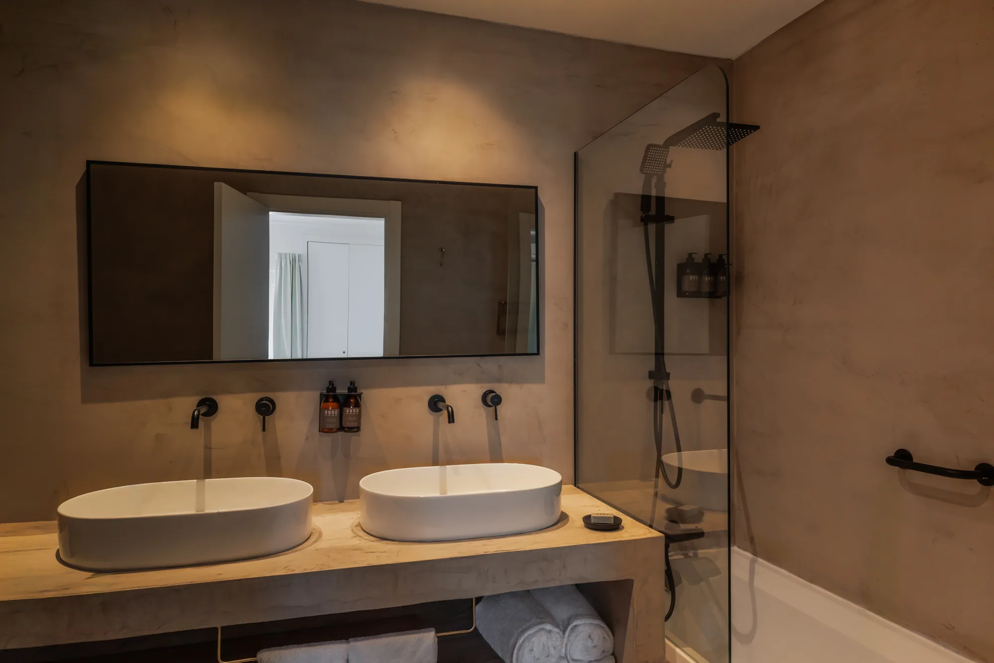 Two-Bedroom Apartment, pool view